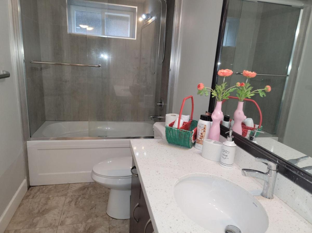 Oscar Inn & 2Bd Family Suite Or Private Room Abbotsford Dış mekan fotoğraf